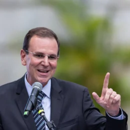 Datafolha: Eduardo Paes lidera com 49% dos votos válidos no Rio de Janeiro