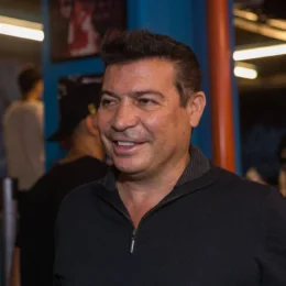 Luizão, pentacampeão em 2002, é investigado por suposta violência doméstica em SP