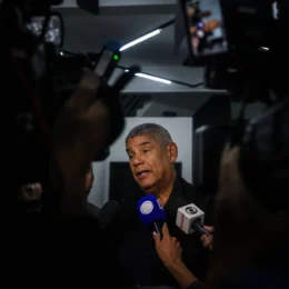 Milton Leite reclama de pressão alta na cadeia e é levado a hospital; Justiça mantém prisão