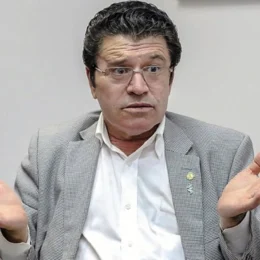 Autor de projeto sobre Nossa Senhora Aparecida foi assessor de Bolsonaro