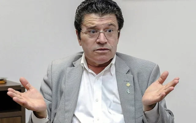 Autor de projeto sobre Nossa Senhora Aparecida foi assessor de Bolsonaro
