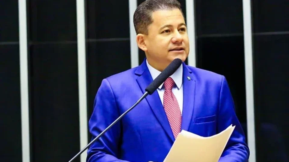 Advogado deixa ação citada pela PF em investigação contra Cezinha