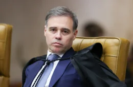 Após pedido de Flávio, Mendonça censura até posts de perfis dedicados ao Santuário de Nossa Senhora