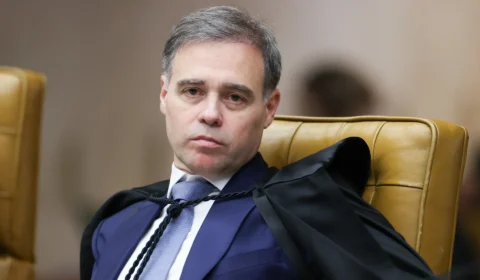 Após pedido de Flávio, Mendonça censura até posts de perfis dedicados ao Santuário de Nossa Senhora