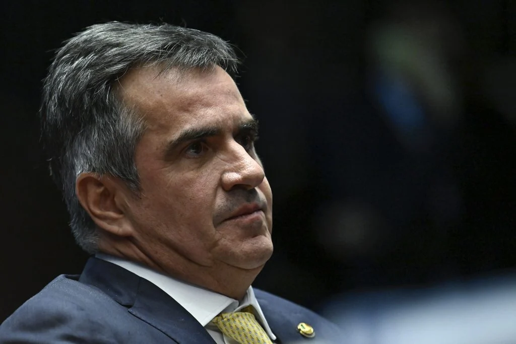 Mendonça exigiu mais provas no caso Ciro Nogueira apesar de indícios mais robustos