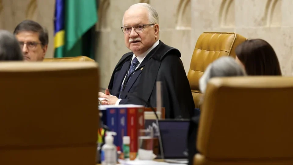 Fachin atende a pedido de Kassio e cria regra para evitar escolha de relatores no STF