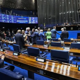Bolsonaristas admitem desgaste e deixam embate sobre 6×1 com senadores não candidatos