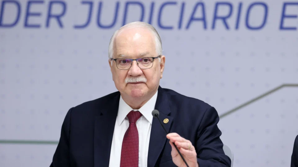 Após reportagem do ICL, deputados acionam Fachin sobre Mendonça e Dark Horse