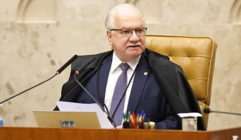 Fachin tira de Moraes inquérito das fake news e assume investigações relacionadas