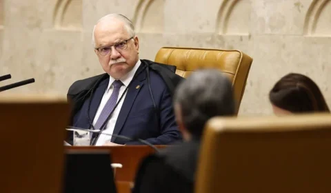 Governo pede a Fachin suspensão da decisão que afastou diretor-geral da PF