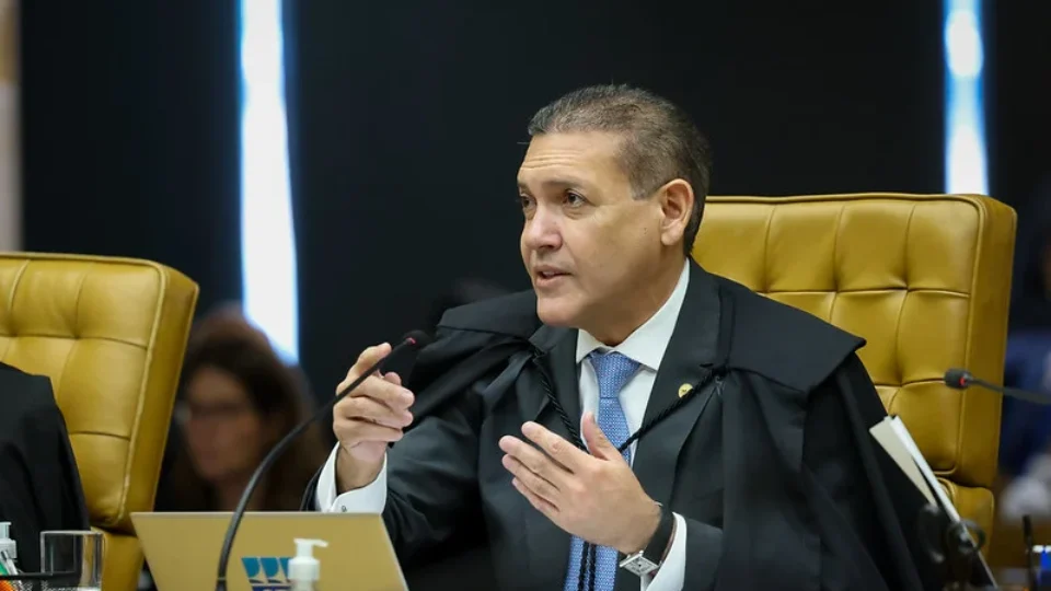 Kassio bloqueia Gilmar no WhatsApp após mensagem do decano: ‘Assumam que estão ferrados’