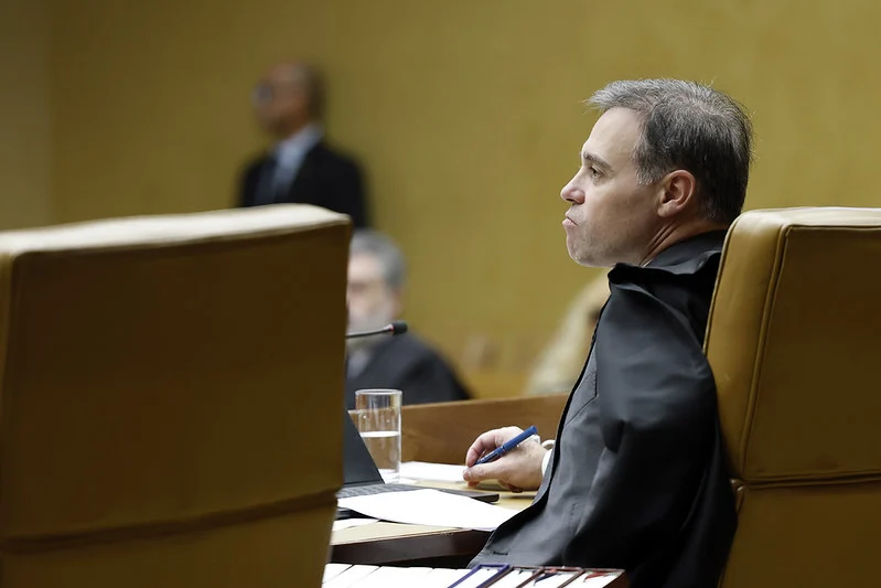 Rede de extrema direita impulsionou apoio a André Mendonça em meio à crise no STF