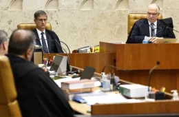 Dino procura Fachin no intervalo e diz que críticas não foram de cunho pessoal