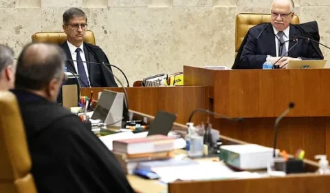 Dino procura Fachin no intervalo e diz que críticas não foram de cunho pessoal