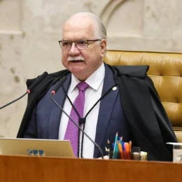 Pedido do pai de Vorcaro expõe controle de Fachin sobre caso relatado por Mendonça