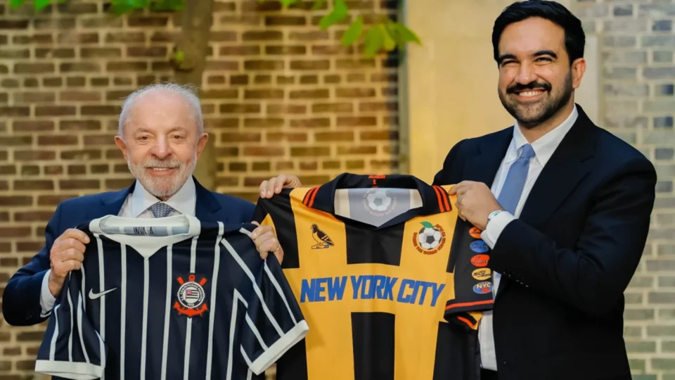 ‘Fonte de inspiração’: prefeito de Nova York elogia Lula em encontro nos EUA