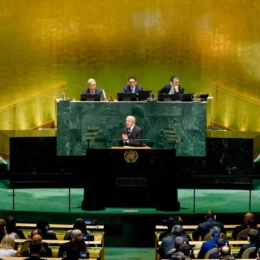 Lula e Trump expõem visões antagônicas da ordem global em discursos na abertura da ONU
