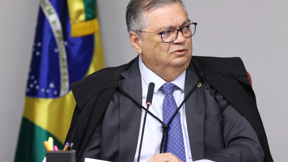Dino manda PF investigar ‘onda’ de ataques contra Nossa Senhora pelo país