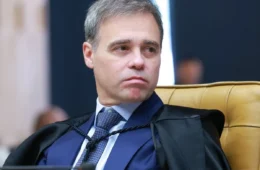 MENDONÇA GOLPEIA A PF