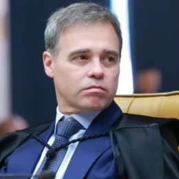 PERGUNTAS SEM RESPOSTAS