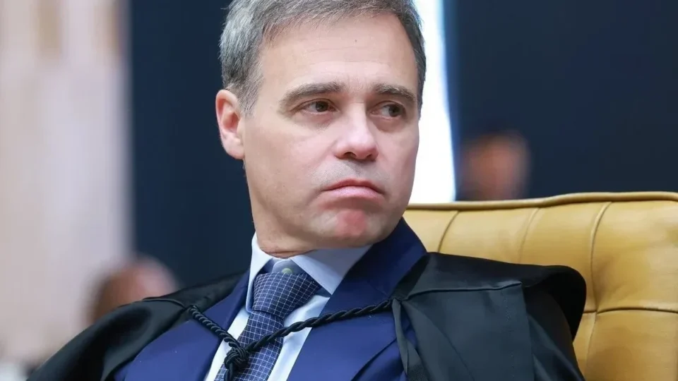 PERGUNTAS SEM RESPOSTAS