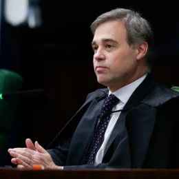 Mendonça prorroga suspensão de multas por saúde mental nas empresas por mais 90 dias