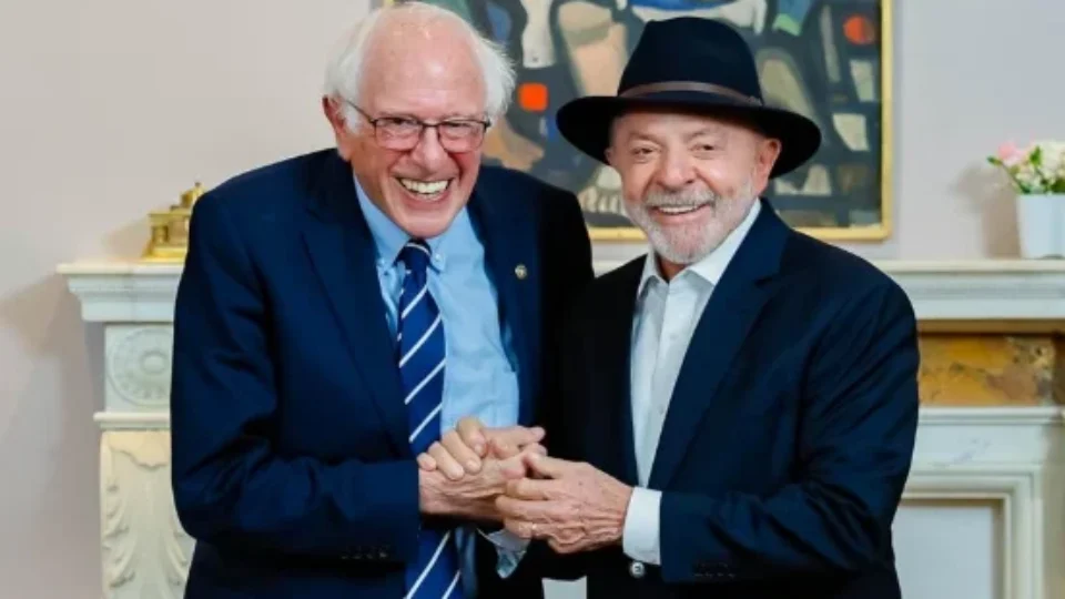 Bernie Sanders e outros 30 deputados dos EUA temem interferência nas eleições do Brasil