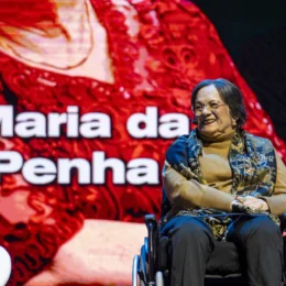 ‘Eu estou aqui porque estou com a medida protetiva’, alerta Maria da Penha no Despertar 2026