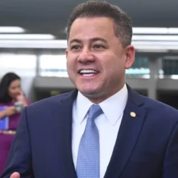 Tarcísio financiou 24% da campanha de deputado que aproximou Mendonça e Vorcaro em 2022