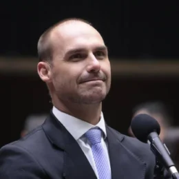STF condena Eduardo Bolsonaro a 1 ano de prisão por difamação contra Tabata
