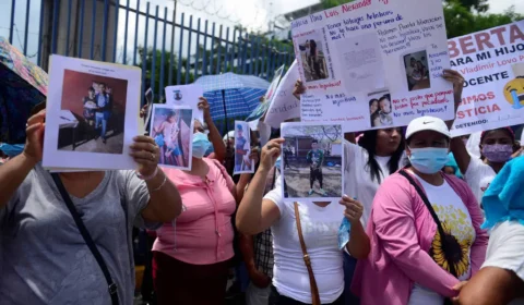 Entre a vitrine e a realidade: o que a atuação da imprensa independente revela sobre El Salvador