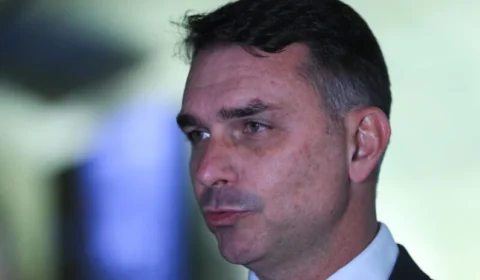 Flávio pede prisão de servidor do Planalto após posts sobre Nossa Senhora Aparecida