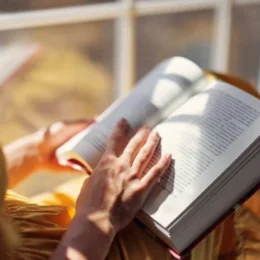 Hábito de leitura: como ler mais sem transformar livros em obrigação