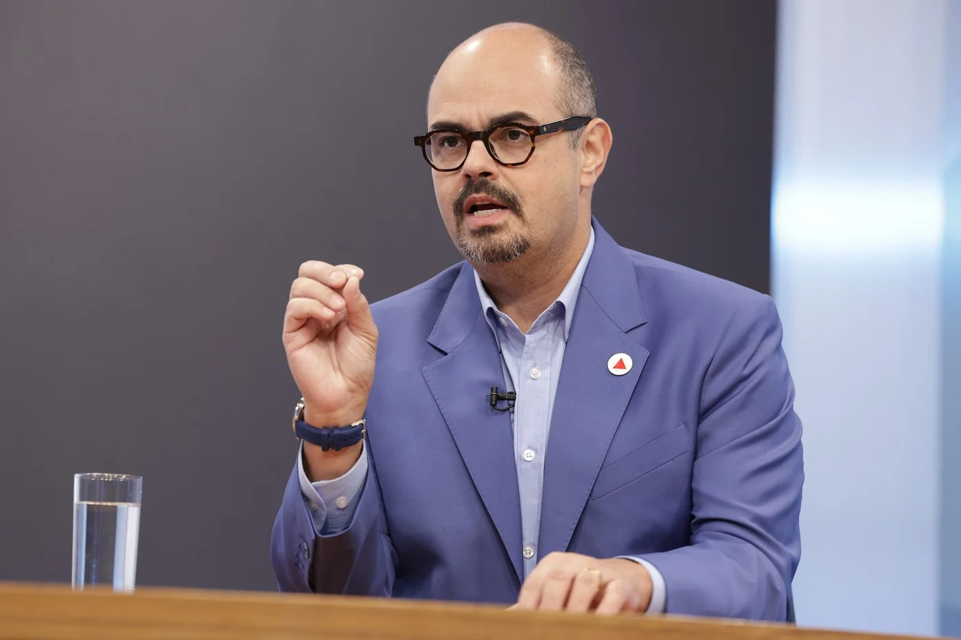 Governador de Minas Gerais, Mateus Simões (PSD) recebeu R$ 200 mil como doação de campanha de empresário autuado por desmatamento ilegal (Foto: Guilherme Bergamini/Arquivo ALMG)