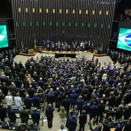 Emendas crescem 54%, mas reeleição de deputados sobe de 64% para 67%