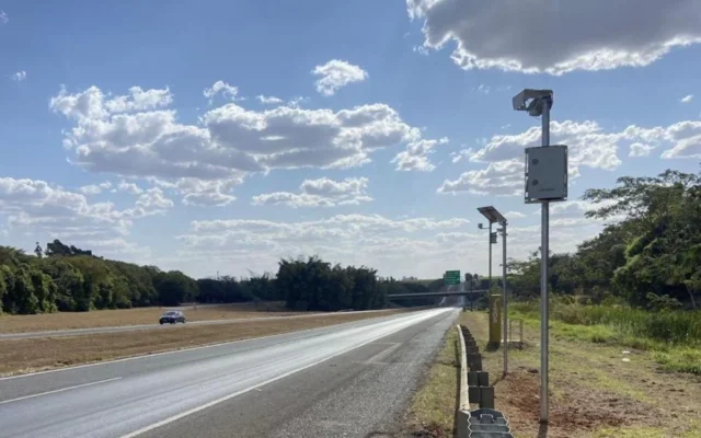 Radares que calculam velocidade média entram em teste em oito estados