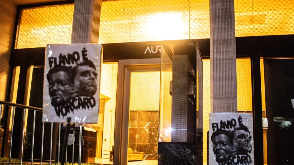 Levante Popular denuncia ‘aliança criminosa’ entre Vorcaro e clã Bolsonaro