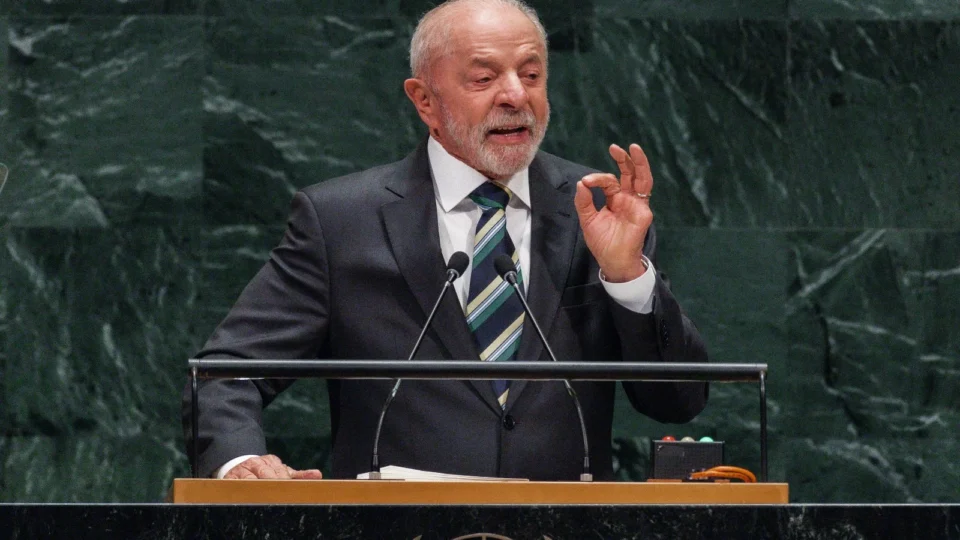 Lula ataca ingerência na eleição e manda recado a Trump: ‘O Brasil não cabe no quintal de ninguém’