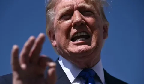Principais emissoras de TV dos EUA boicotam cobertura de Trump após veto à CNN