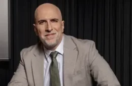 Dino derruba decisão de Mendonça que mandou apagar post de Tabet sobre Nossa Senhora
