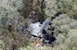 Destroços de helicóptero com cantor Rick são encontrados; cinco corpos são localizados