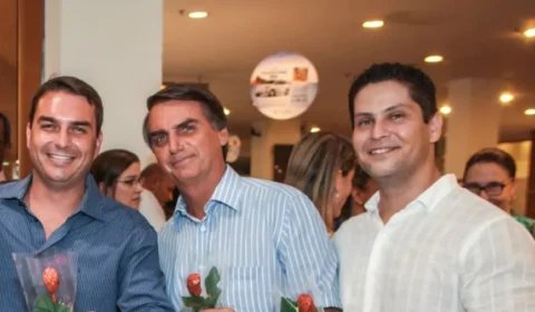 Ex-sócio de Flávio Bolsonaro relata lobby do senador com Kassio no STF, diz site