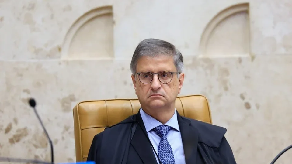 Delegados da PF pedem que Gonet se declare impedido de apurar atos que o citem no caso Master
