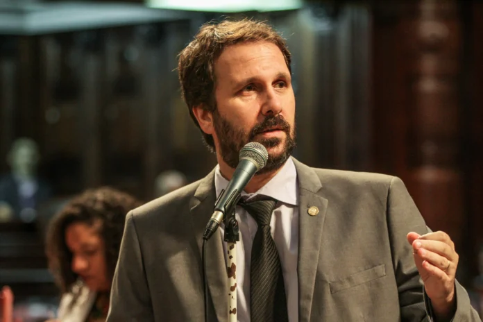 image-10-696x464-1.webp