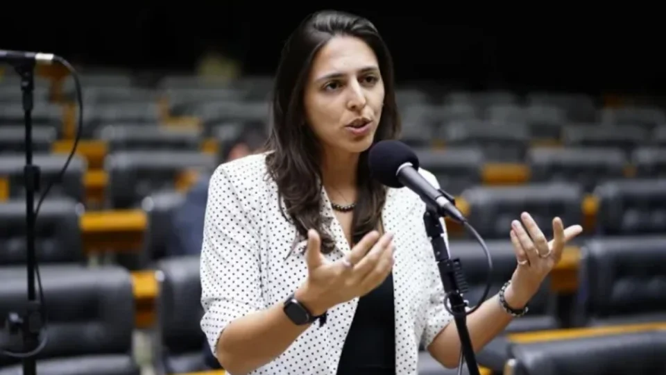 Deputada Natália Bonavides denuncia ameaça de estupro e esquartejamento