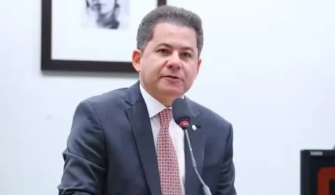 PF mira deputado aliado de Mendonça em operação sobre tráfico de influência em tribunais superiores