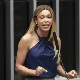 Mendonça reconhece erro e manda liberar post de Erika Hilton sobre Nossa Senhora