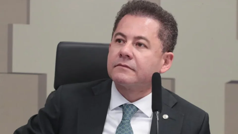 Cezinha de Madureira assinou contrato para comprar 4% de instituto ligado a Mendonça