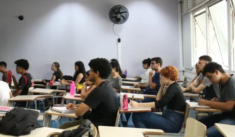 Receita, BC e Câmara dos Deputados têm concursos previstos; veja vagas