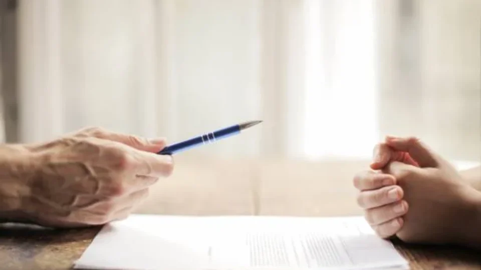Incompatibilidade de contratos